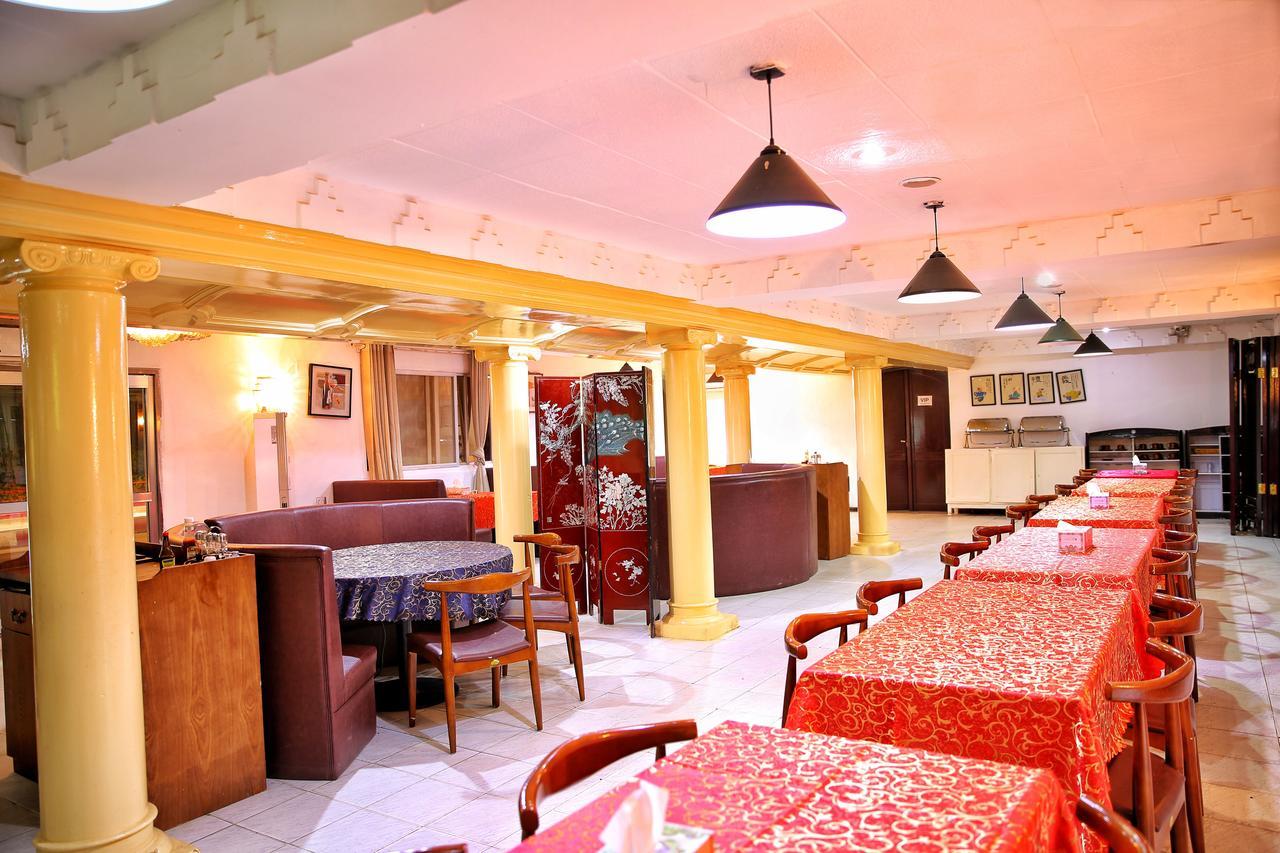 Shanghai Hotel NʼDjamena エクステリア 写真